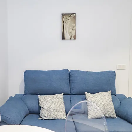 Cubo's Front Line Beach Apartment